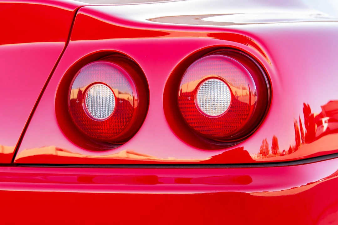 1999 Ferrari 550 Maranello - Image 18 of 31