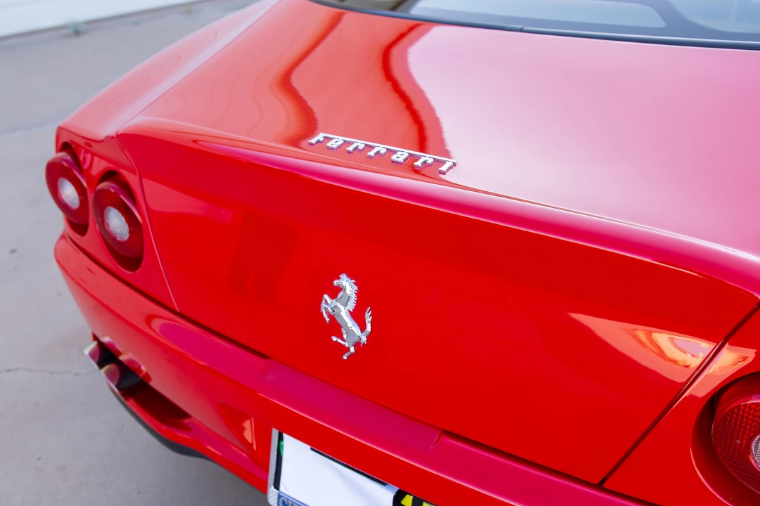1999 Ferrari 550 Maranello - Image 17 of 31
