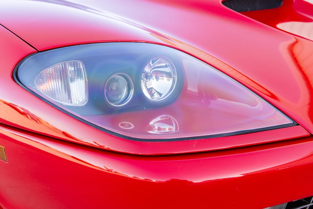 1999 Ferrari 550 Maranello - Image 9 of 31