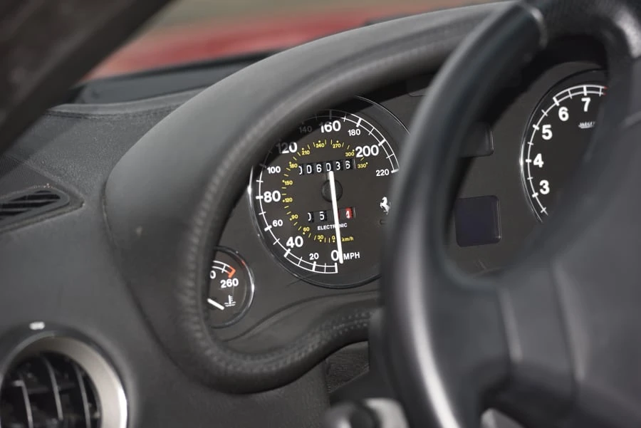 1999 Ferrari 550 Maranello - Image 25 of 31