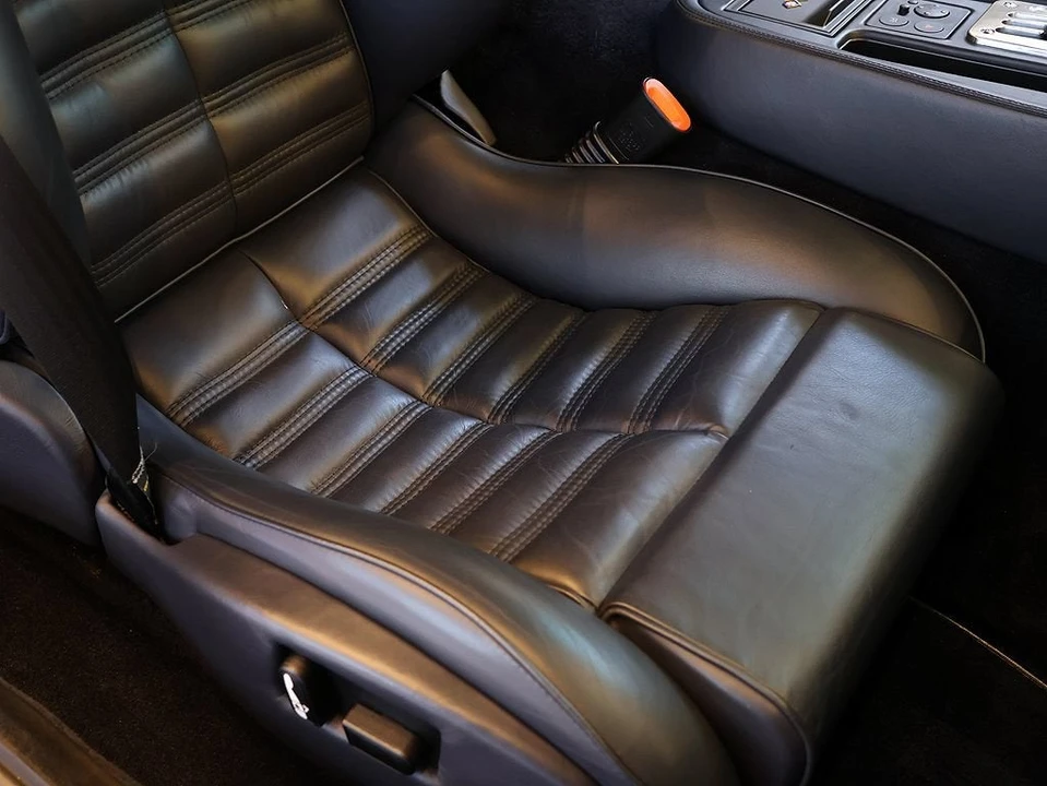 1999 Ferrari 550 Maranello - Image 28 of 31