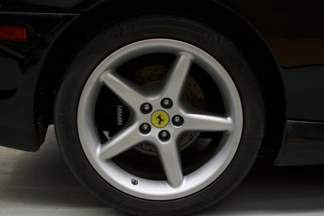 1999 Ferrari 550 Maranello - Image 23 of 31