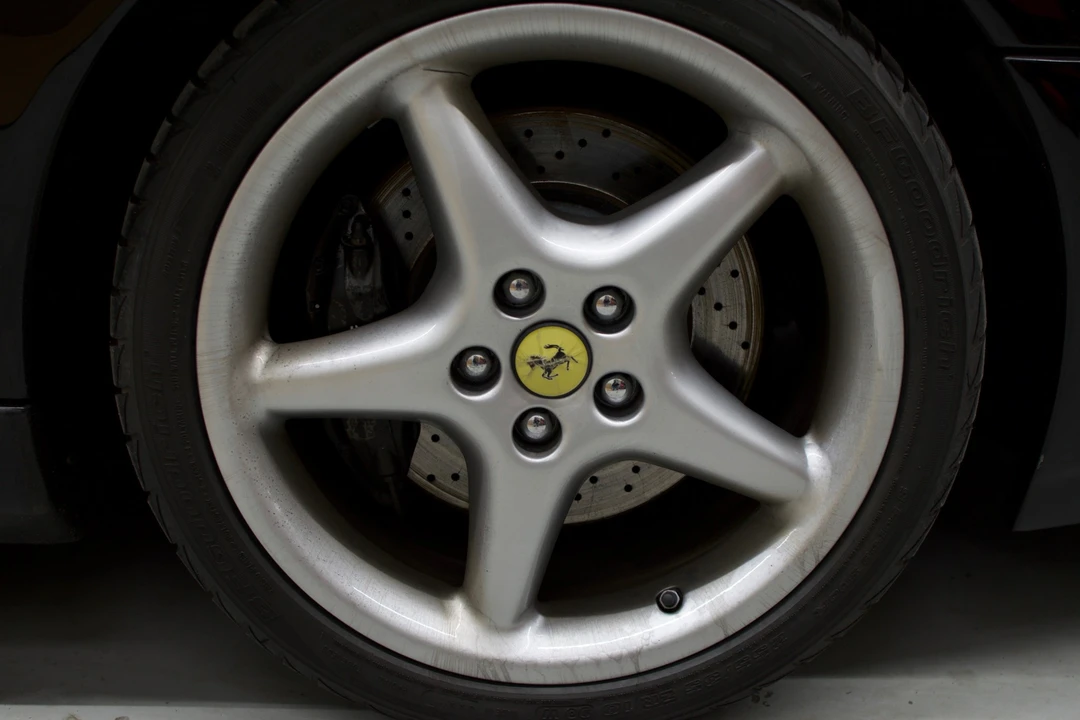 1999 Ferrari 550 Maranello - Image 22 of 31