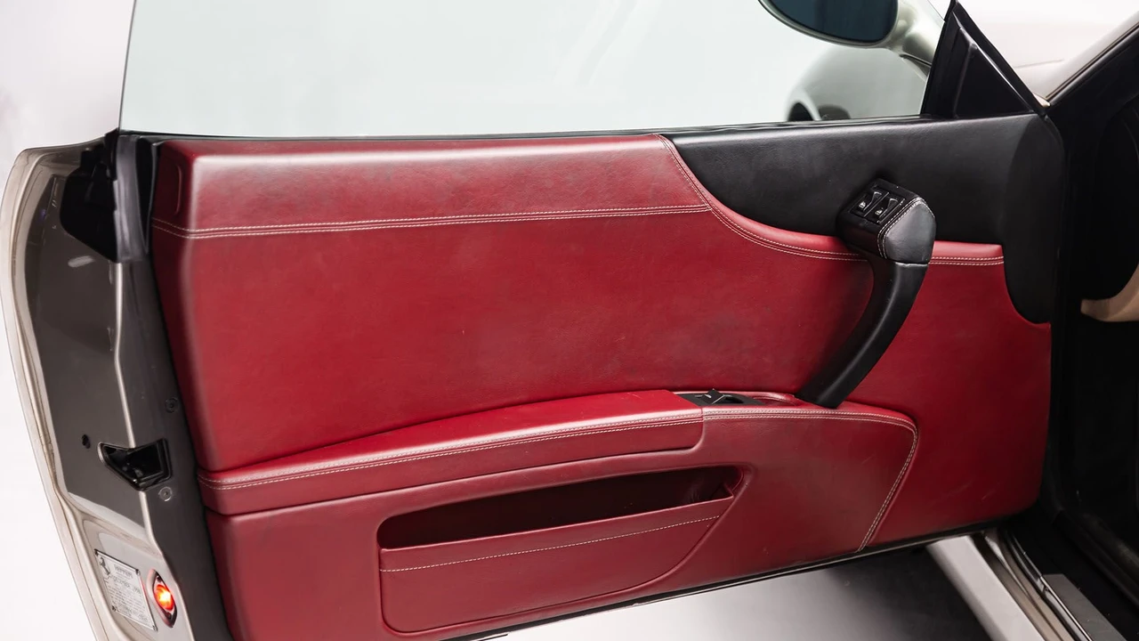 1999 Ferrari 550 Maranello - Image 19 of 31