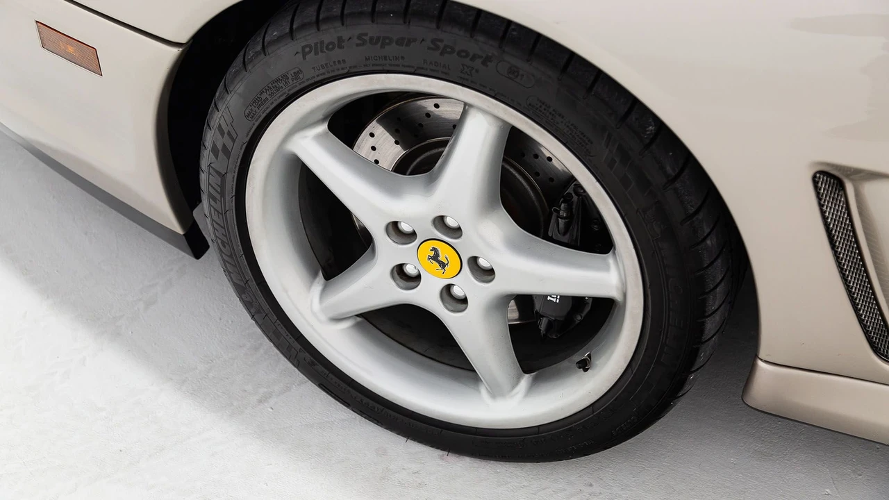 1999 Ferrari 550 Maranello - Image 21 of 31