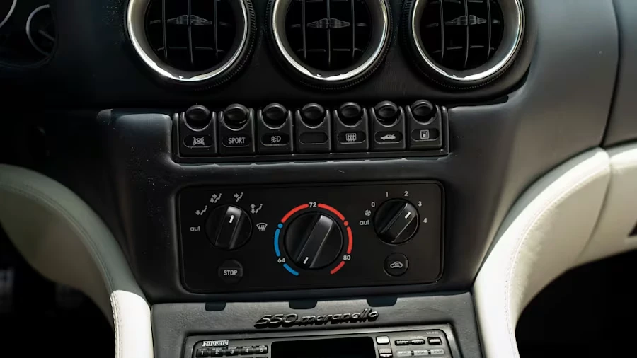 1999 Ferrari 550 Maranello - Image 15 of 26