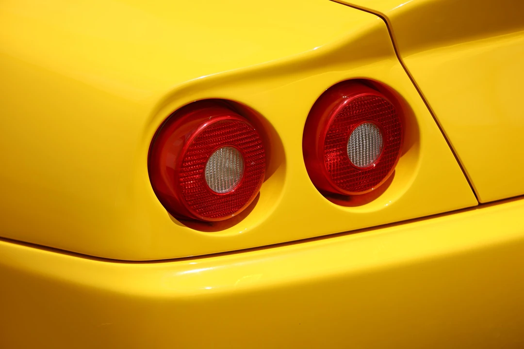 1999 Ferrari 550 Maranello - Image 19 of 31