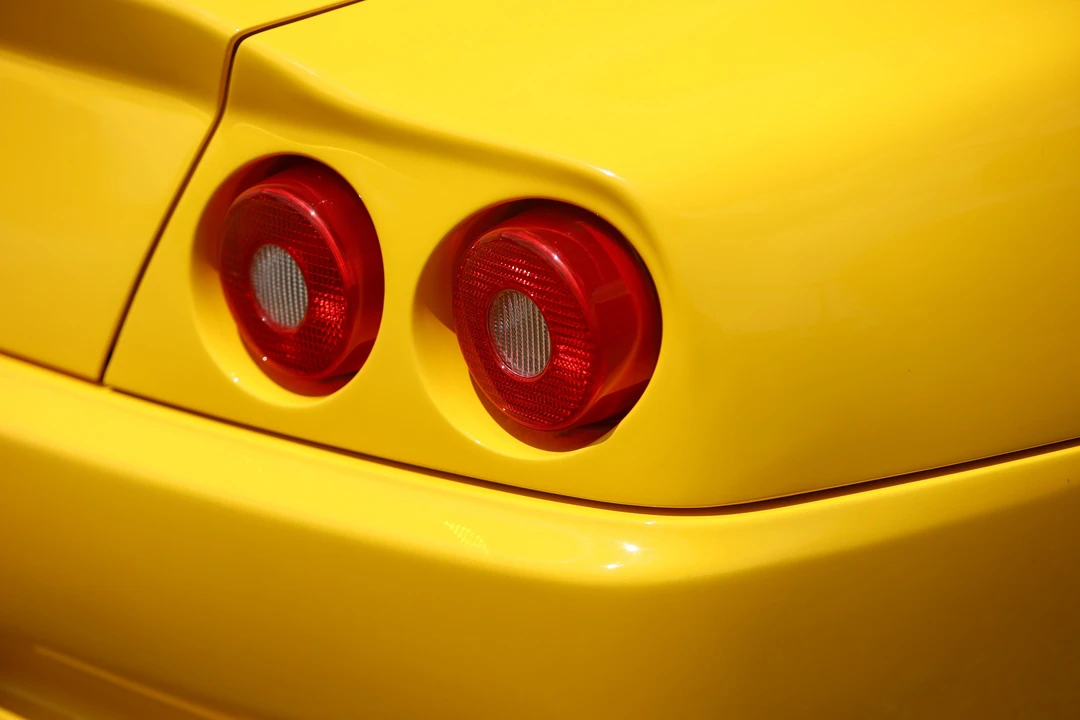 1999 Ferrari 550 Maranello - Image 24 of 31