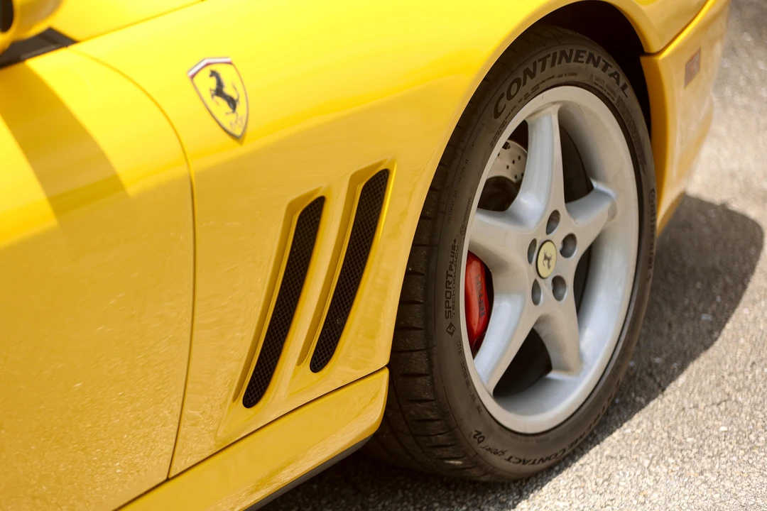 1999 Ferrari 550 Maranello - Image 28 of 31