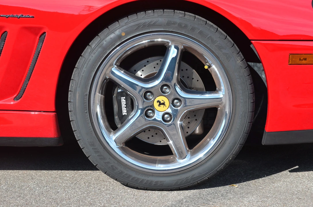 1999 Ferrari 550 Maranello - Image 25 of 31