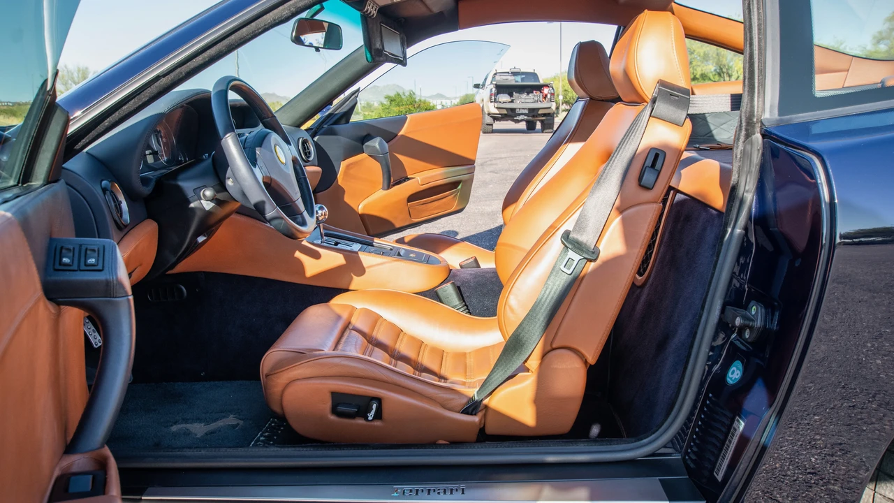 1999 Ferrari 550 Maranello - Image 25 of 31