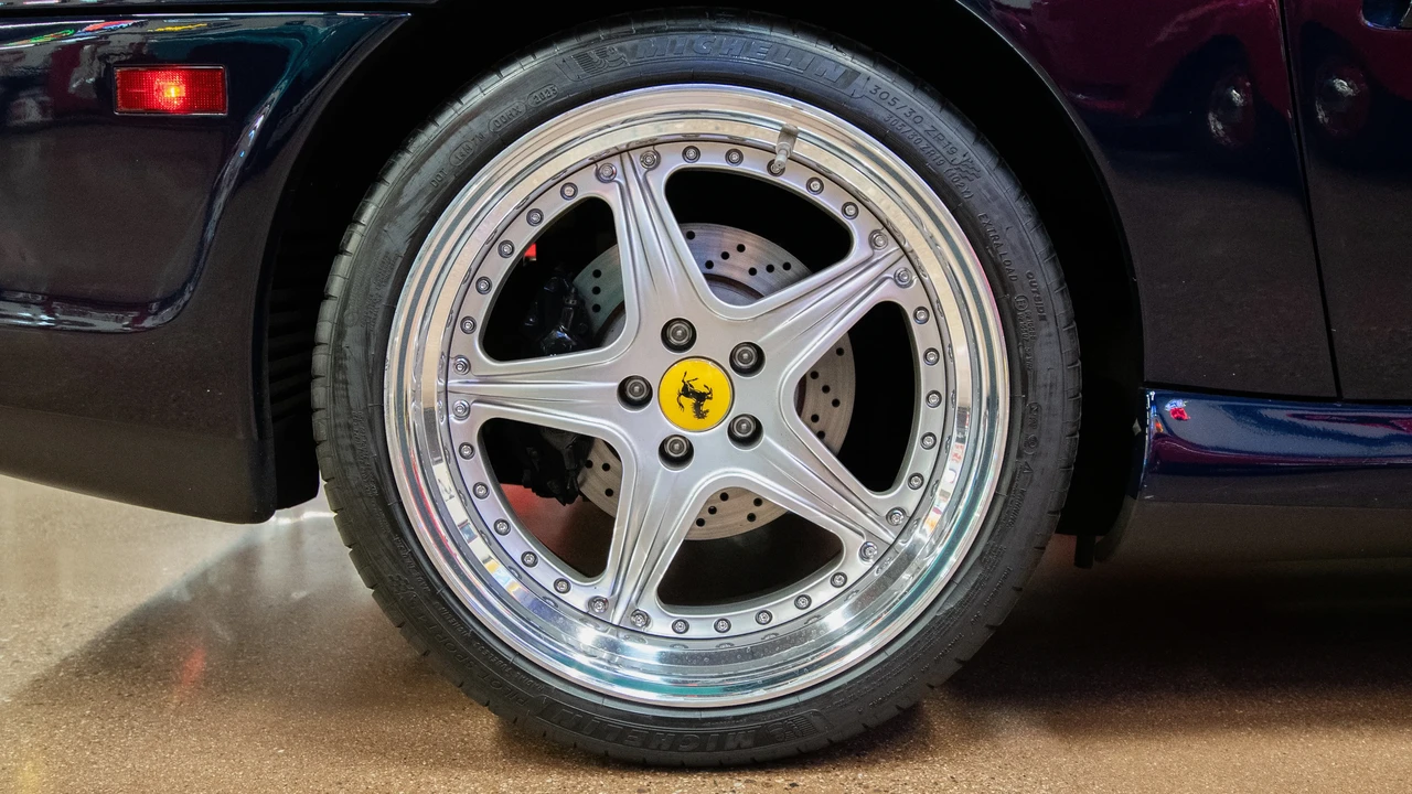 1999 Ferrari 550 Maranello - Image 24 of 31
