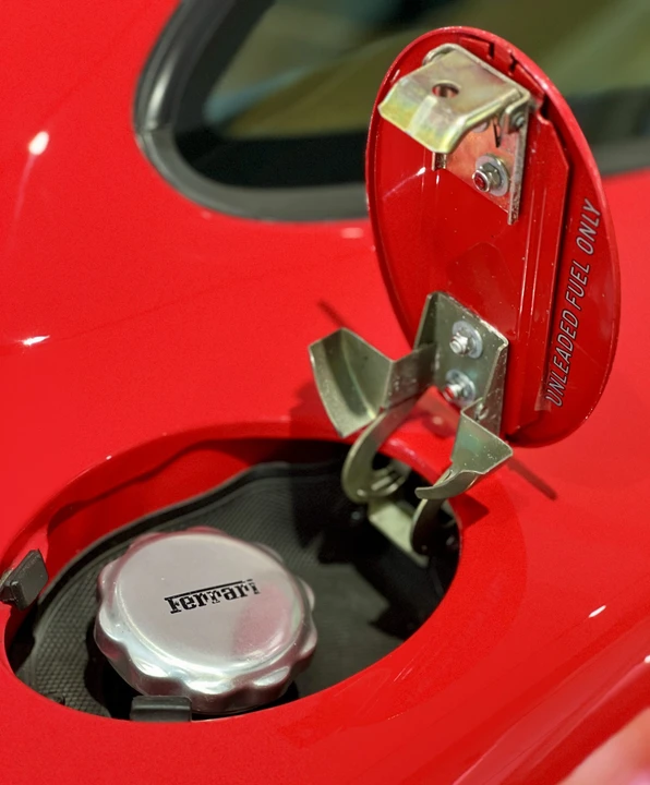 1999 Ferrari 550 Maranello - Image 30 of 31