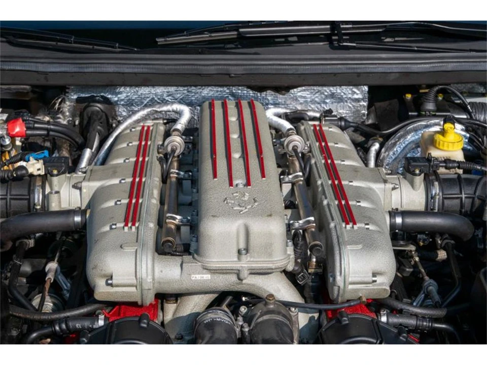 1999 Ferrari 550 Maranello - Image 12 of 31