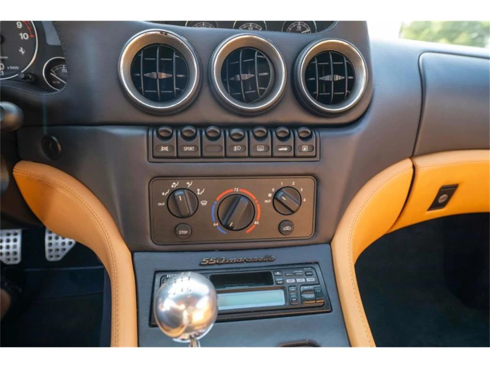 1999 Ferrari 550 Maranello - Image 26 of 31
