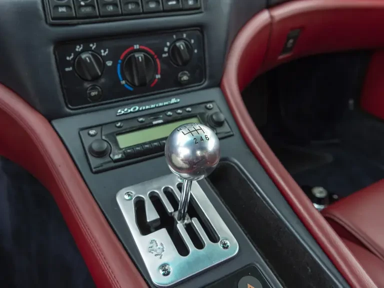 1999 Ferrari 550 Maranello - Image 12 of 31