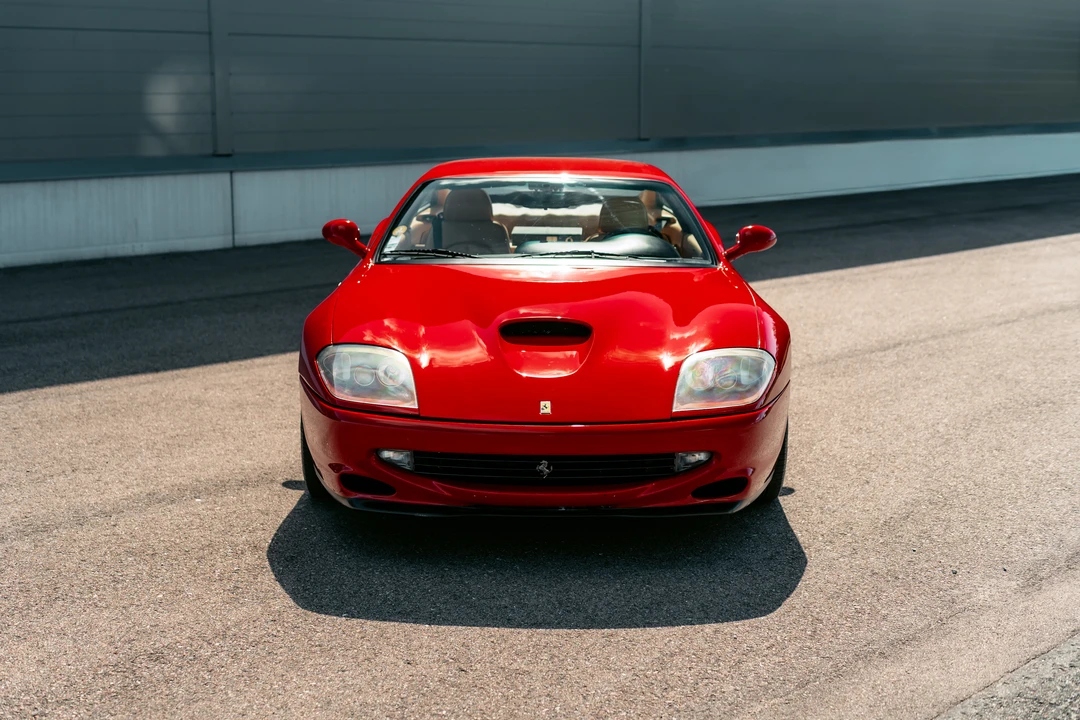 1999 Ferrari 550 Maranello - Image 2 of 31