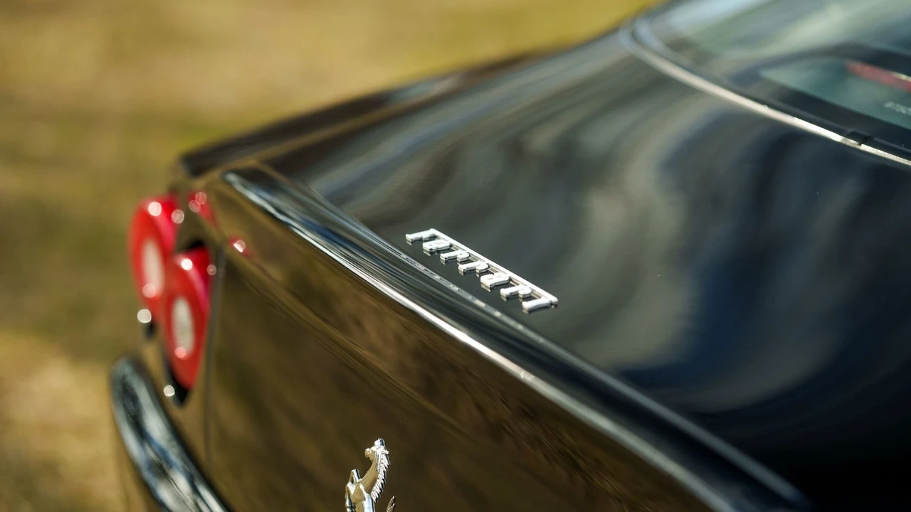 1999 Ferrari 550 Maranello - Image 27 of 31
