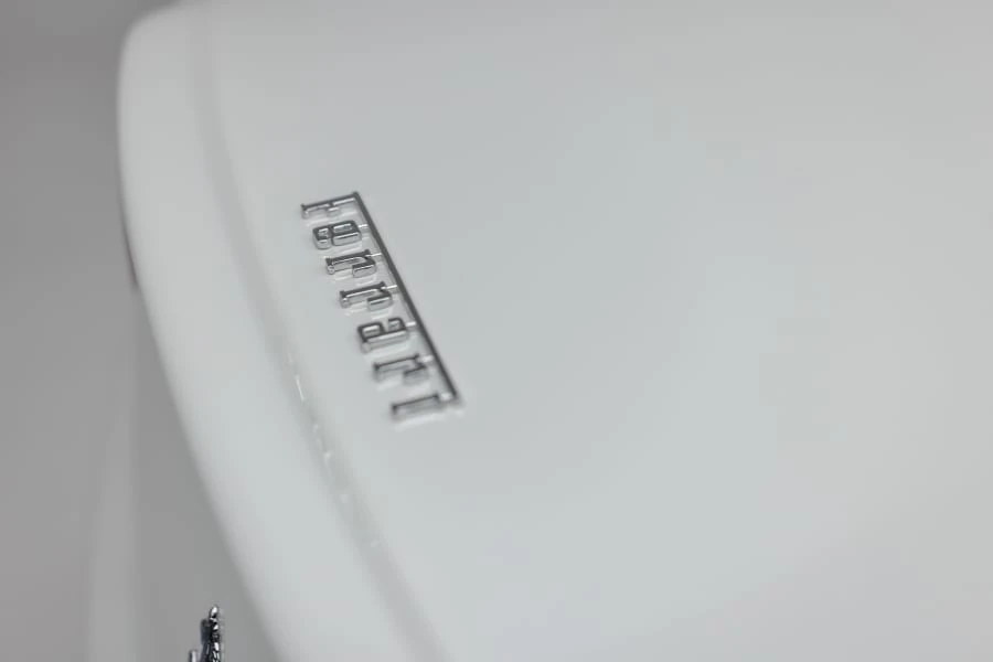1999 Ferrari 550 Maranello - Image 22 of 31