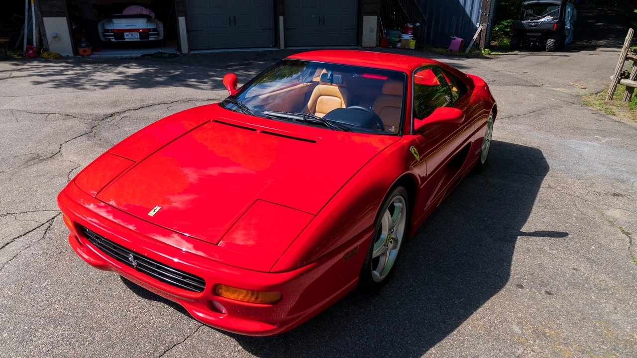 1999 Ferrari F355 GTS - Image 2 of 31