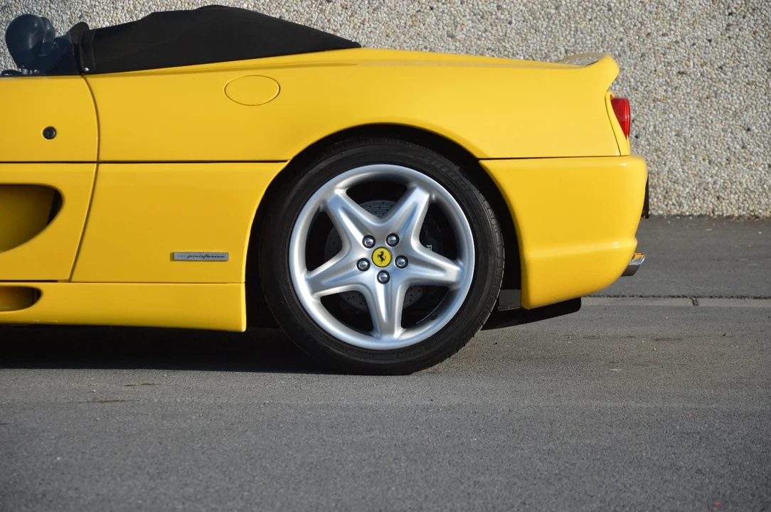 1999 Ferrari F355 Spider - Image 24 of 30