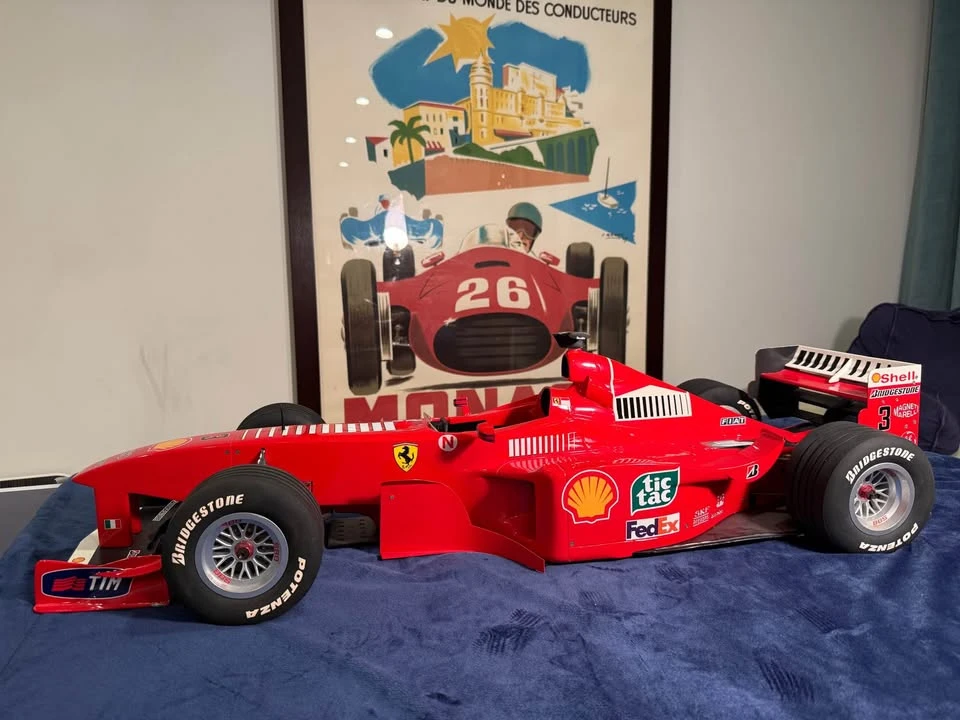 1999 Parts & Memorabilia Scale Models - Image 2 of 9