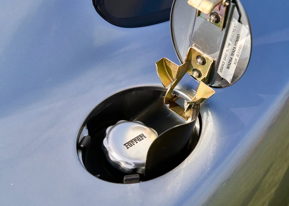 1999 Ferrari 550 Maranello - Image 15 of 20