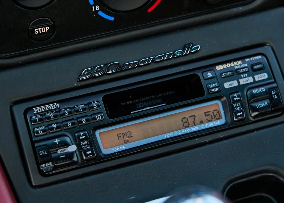 1999 Ferrari 550 Maranello - Image 14 of 20