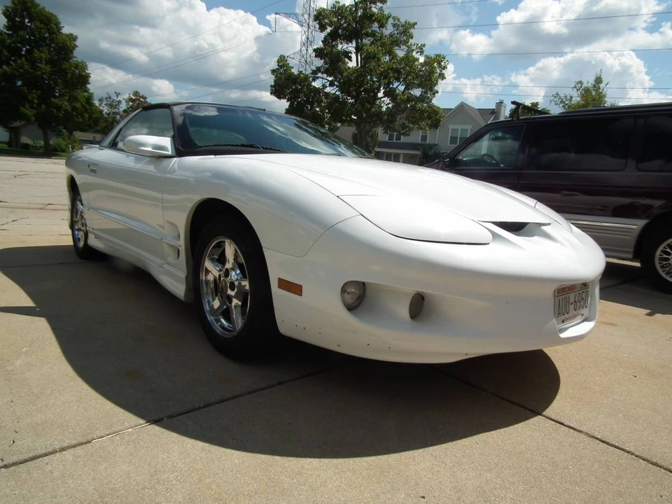 1999 Pontiac Firebird 4th Gen - Image 8 of 9