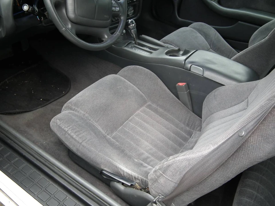 1999 Pontiac Firebird 4th Gen - Image 6 of 8