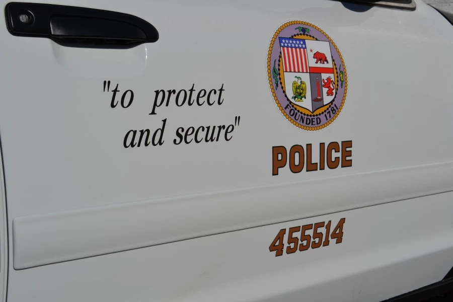 1999 Ford Crown Victoria - Image 9 of 12