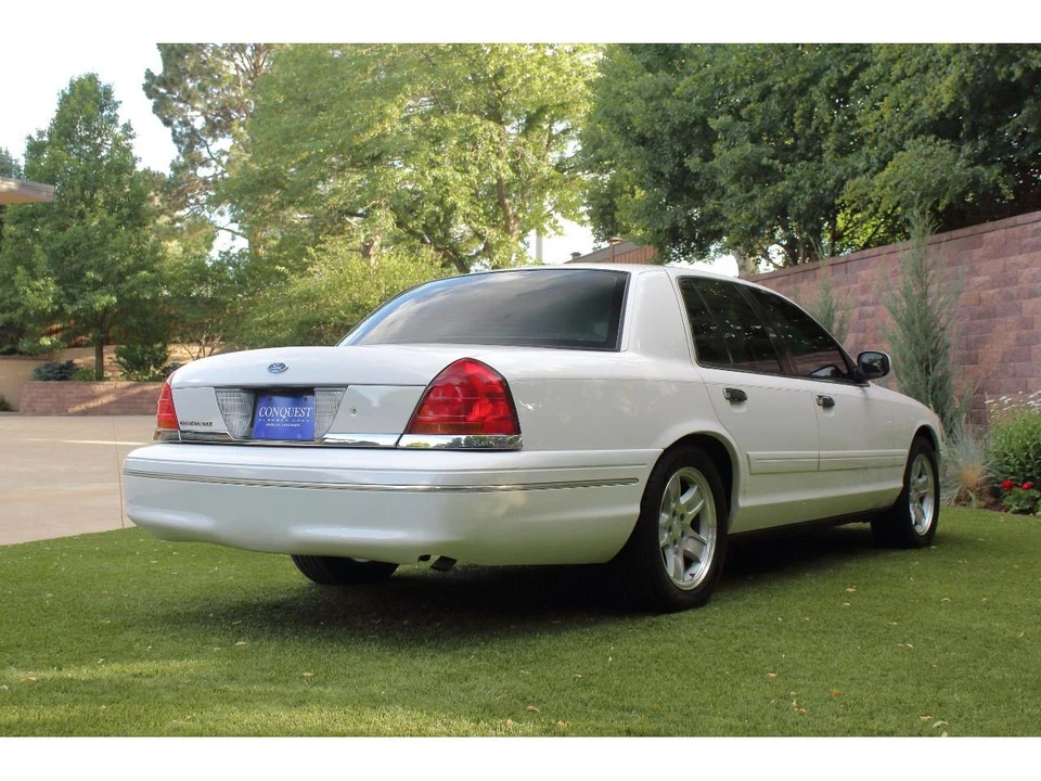 1999 Ford Crown Victoria - Image 23 of 31