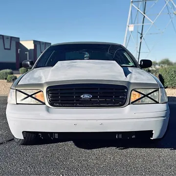 1999 Ford Crown Victoria LX Sedan