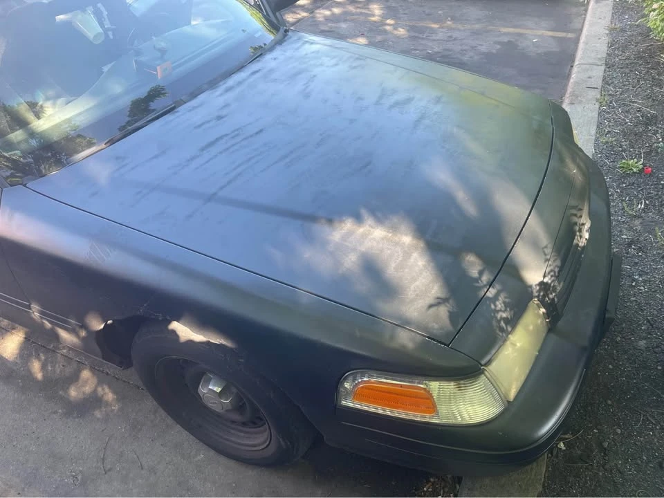 1999 Ford Crown Victoria - Image 2 of 9
