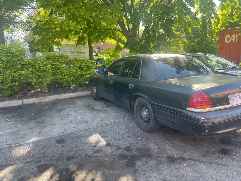 1999 Ford Crown Victoria - Image 9 of 9