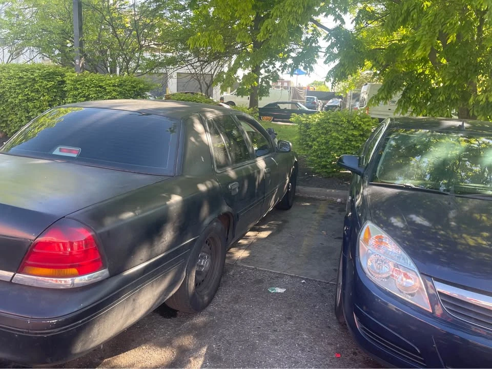 1999 Ford Crown Victoria - Image 8 of 9