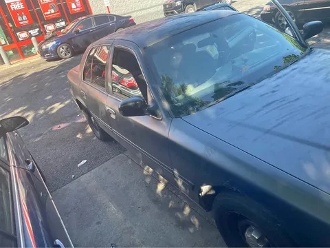1999 Ford Crown Victoria Police Interceptor