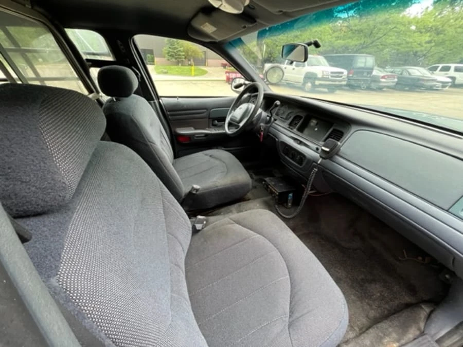 1999 Ford Crown Victoria - Image 15 of 16