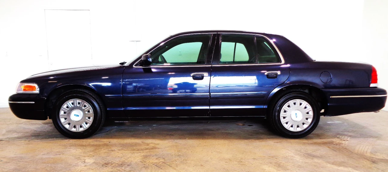 1999 Ford Crown Victoria - Image 6 of 21