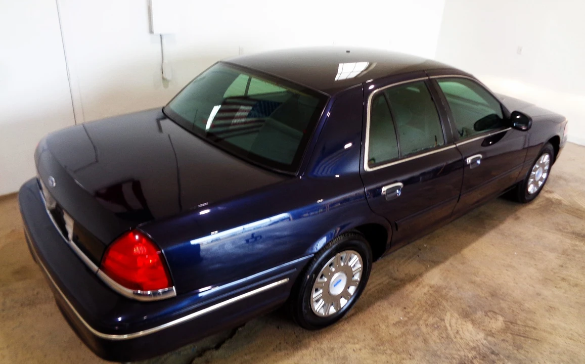 1999 Ford Crown Victoria - Image 13 of 21