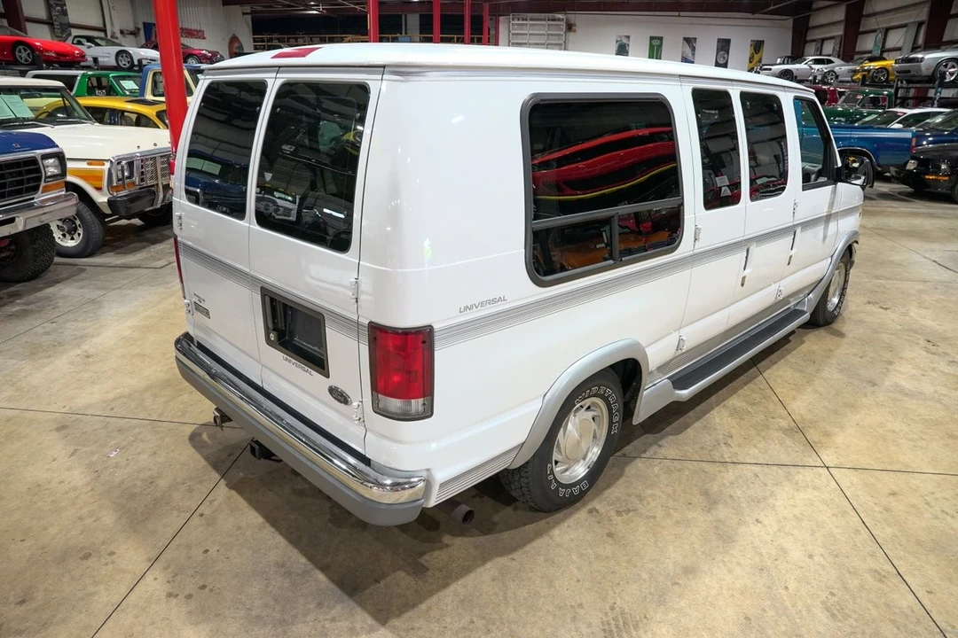 1999 Ford Econoline Van - Image 7 of 31