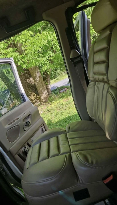 1999 Ford Econoline Van - Image 8 of 12