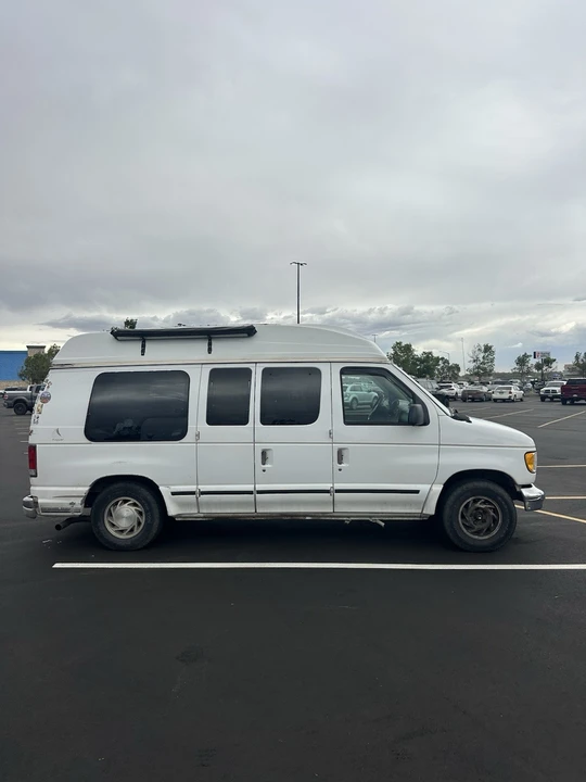 1999 Ford Econoline Van - Image 2 of 12