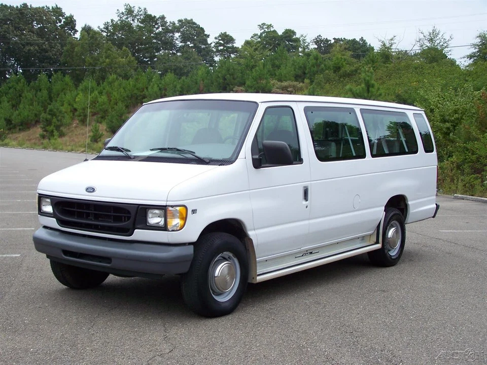 1999 Ford Econoline Van - Image 3 of 21