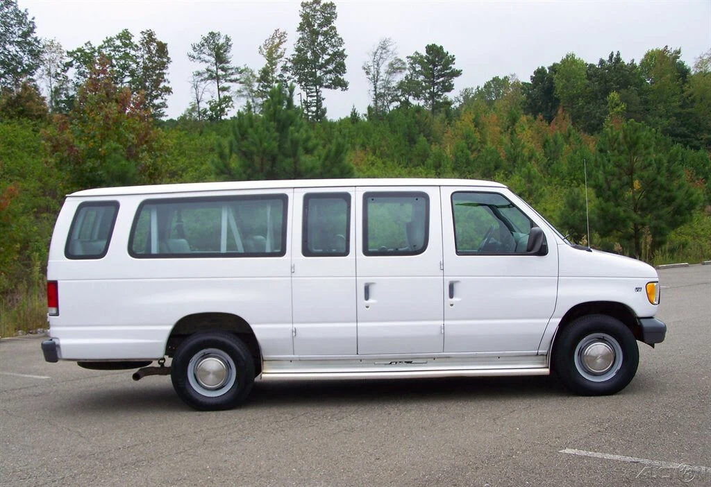 1999 Ford Econoline Van - Image 6 of 21