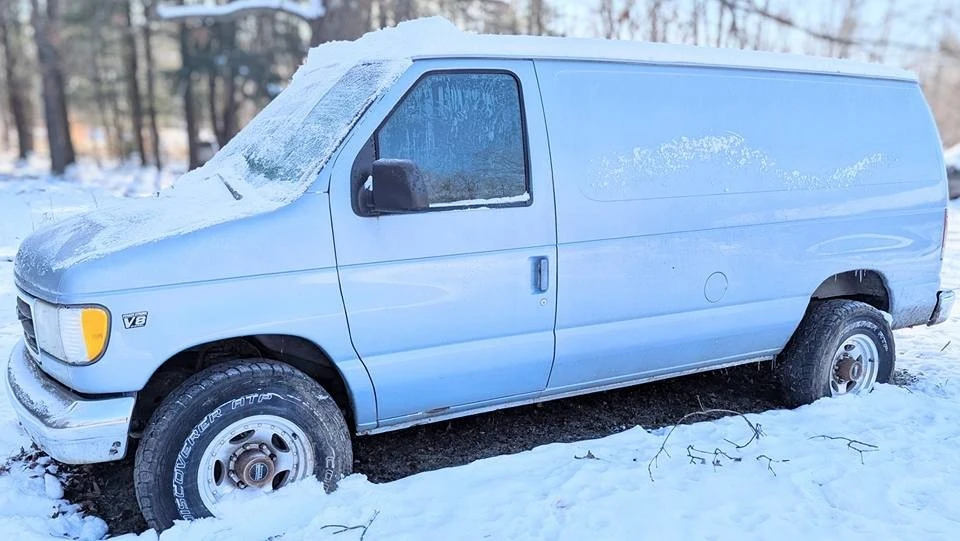 1999 Ford Econoline Van - Image 2 of 7