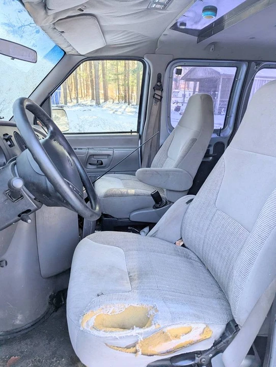 1999 Ford Econoline Van - Image 6 of 7