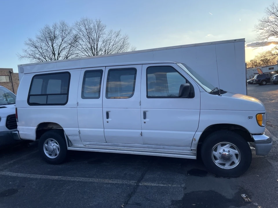 1999 Ford Econoline Van - Image 3 of 3