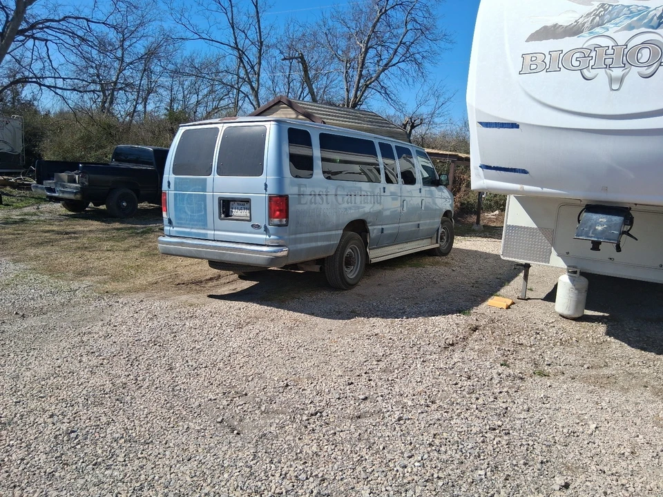 1999 Ford Econoline Van - Image 3 of 9