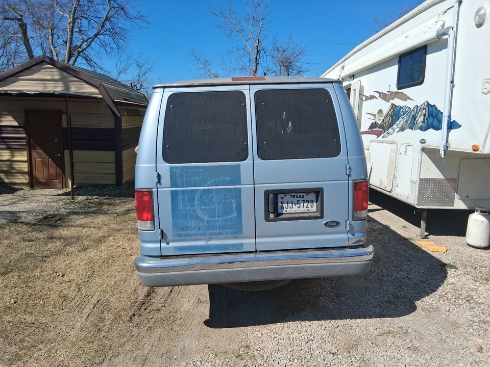 1999 Ford Econoline Van - Image 4 of 9